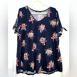 Women’s 2XL Short Sleeve Floral Shirt, V Neck, Tie Sleeves, Soft material, Navy